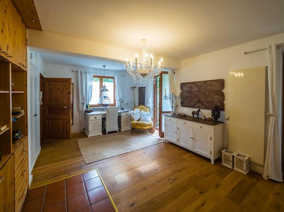 Einliegerwohnung In Einer Muehle Vor Den Toren Frankfurts, Ideal Fuer Messegaeste Oder Stop Over Dreieich Εξωτερικό φωτογραφία